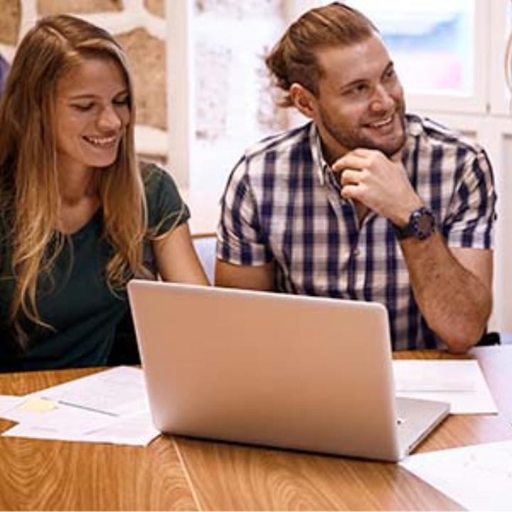 L'ANALISI URGENTI POLITICHE PER GIOVANI E SENIOR 